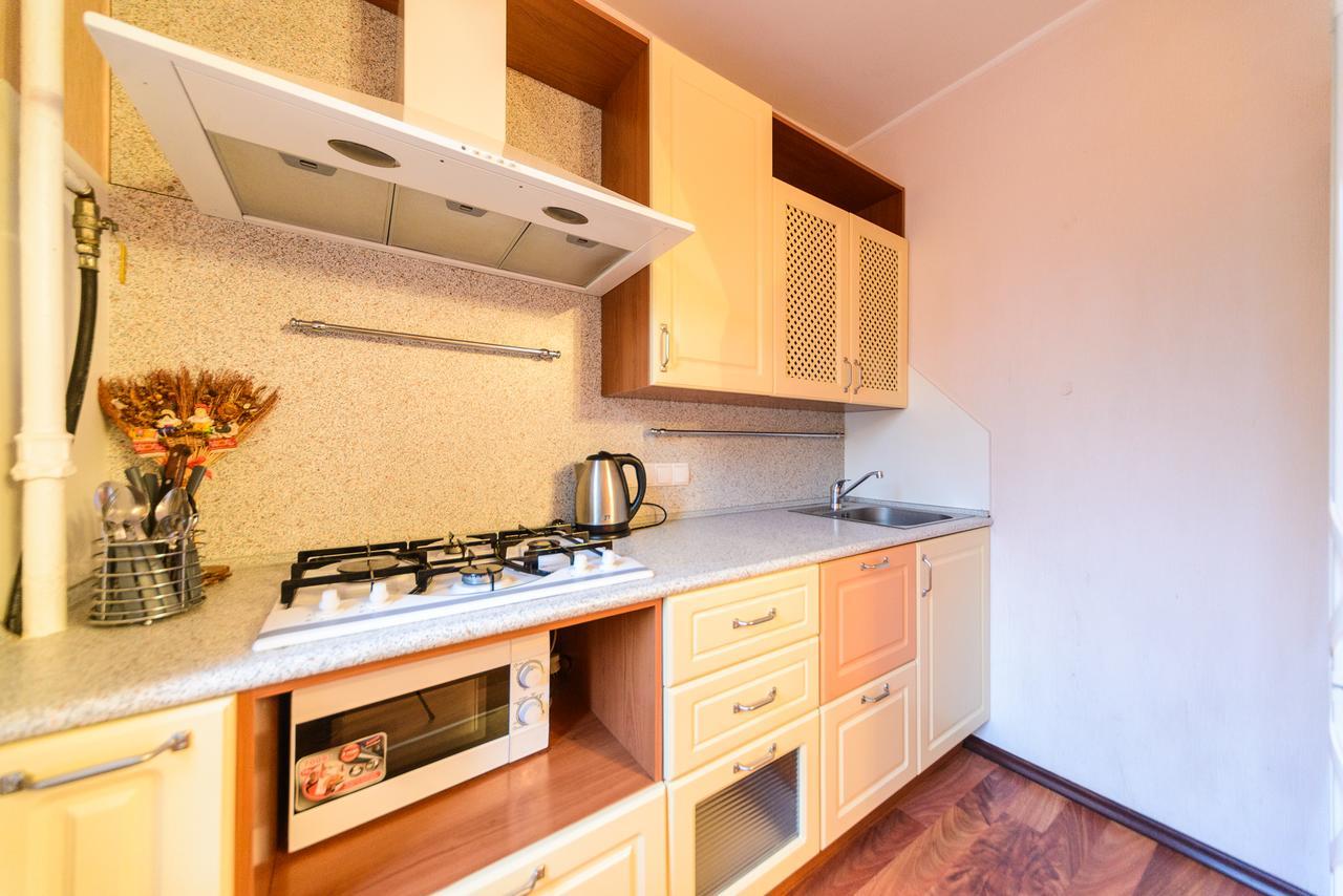 Apartment On Hryhoriia Chuprynky 基輔 外观 照片